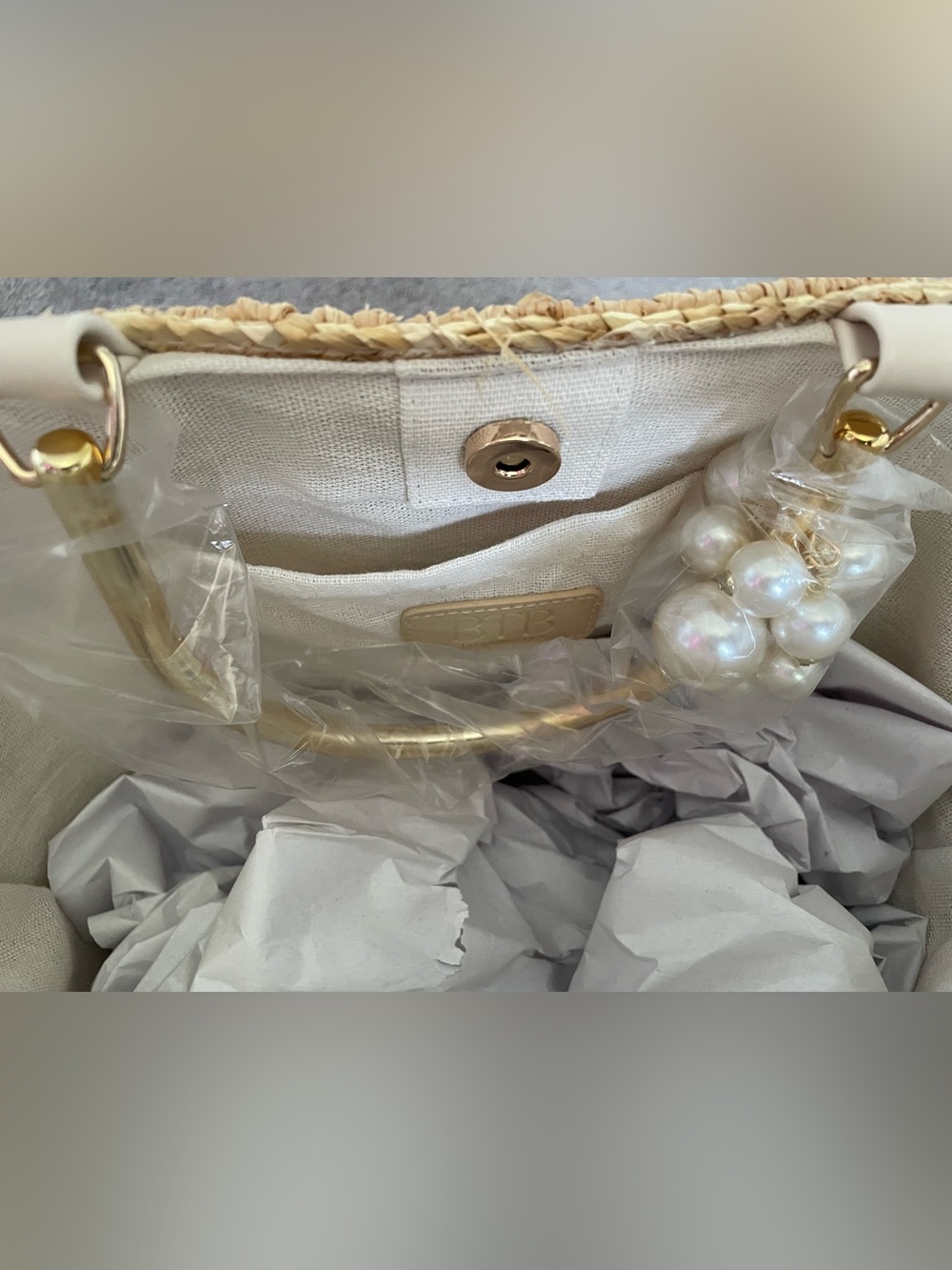 NWT Luna Fringe Raffia Tote Bag with Gold Pearl-Accent Handle in Natural - Picture 6 of 9